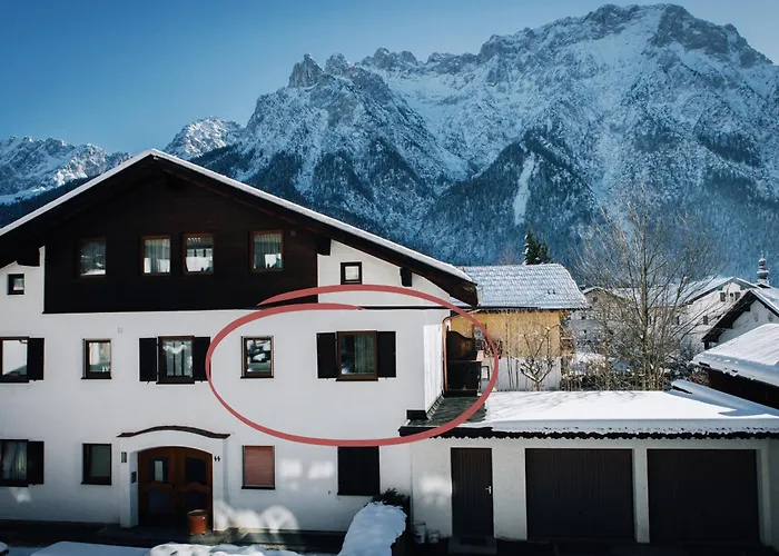 Die Karwendelsuite - 5 Sterne Fewo Mit Bestem Bergblick, Zentrumsnah & Ruhig Gelegen, Familienfreundlich