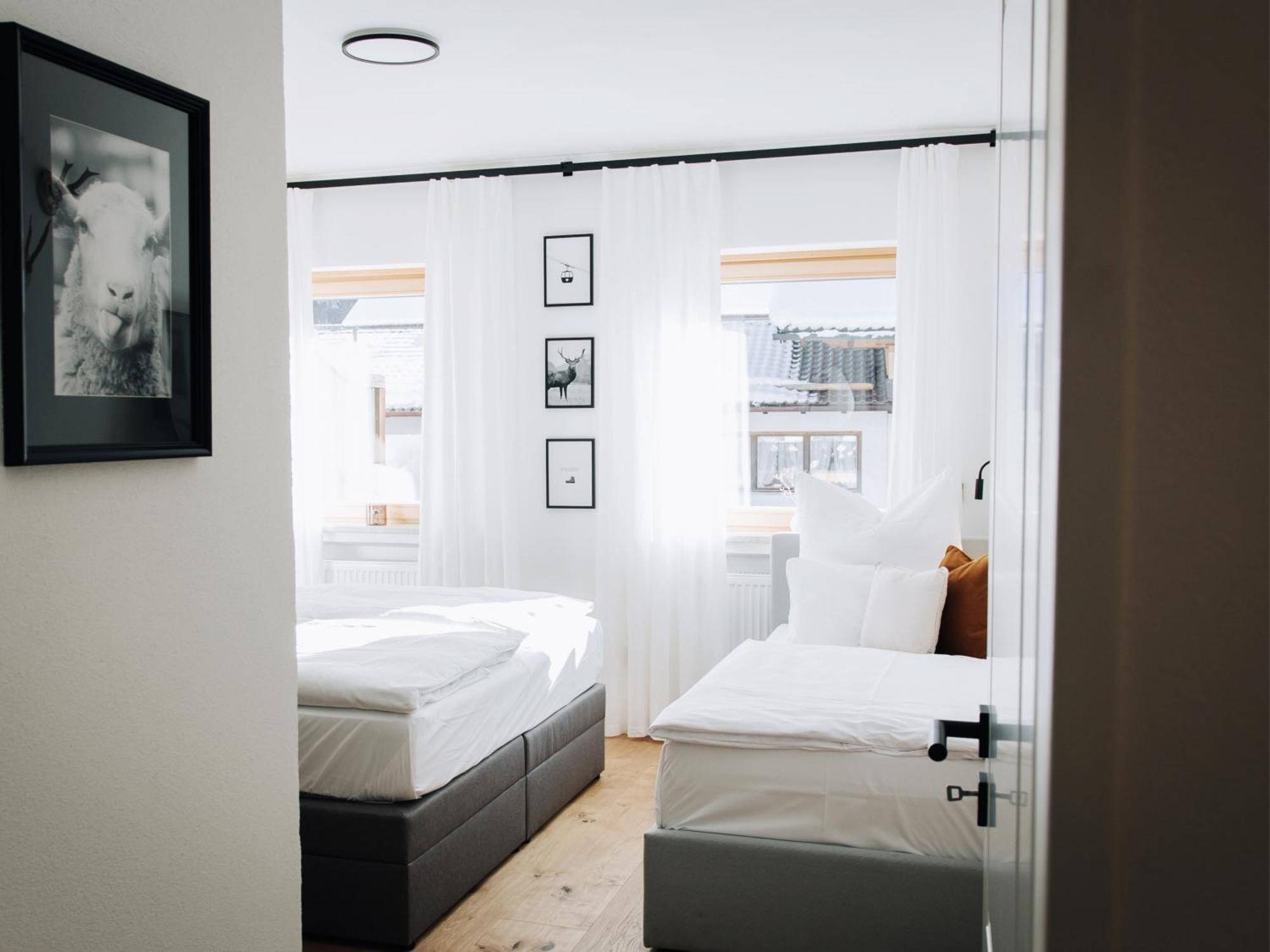 Apartamento Karwendelsuite - 5 Sterne Mit Bestem Bergblick, Zentrumsnah & Ruhig Gelegen, Familienfreundlich *
