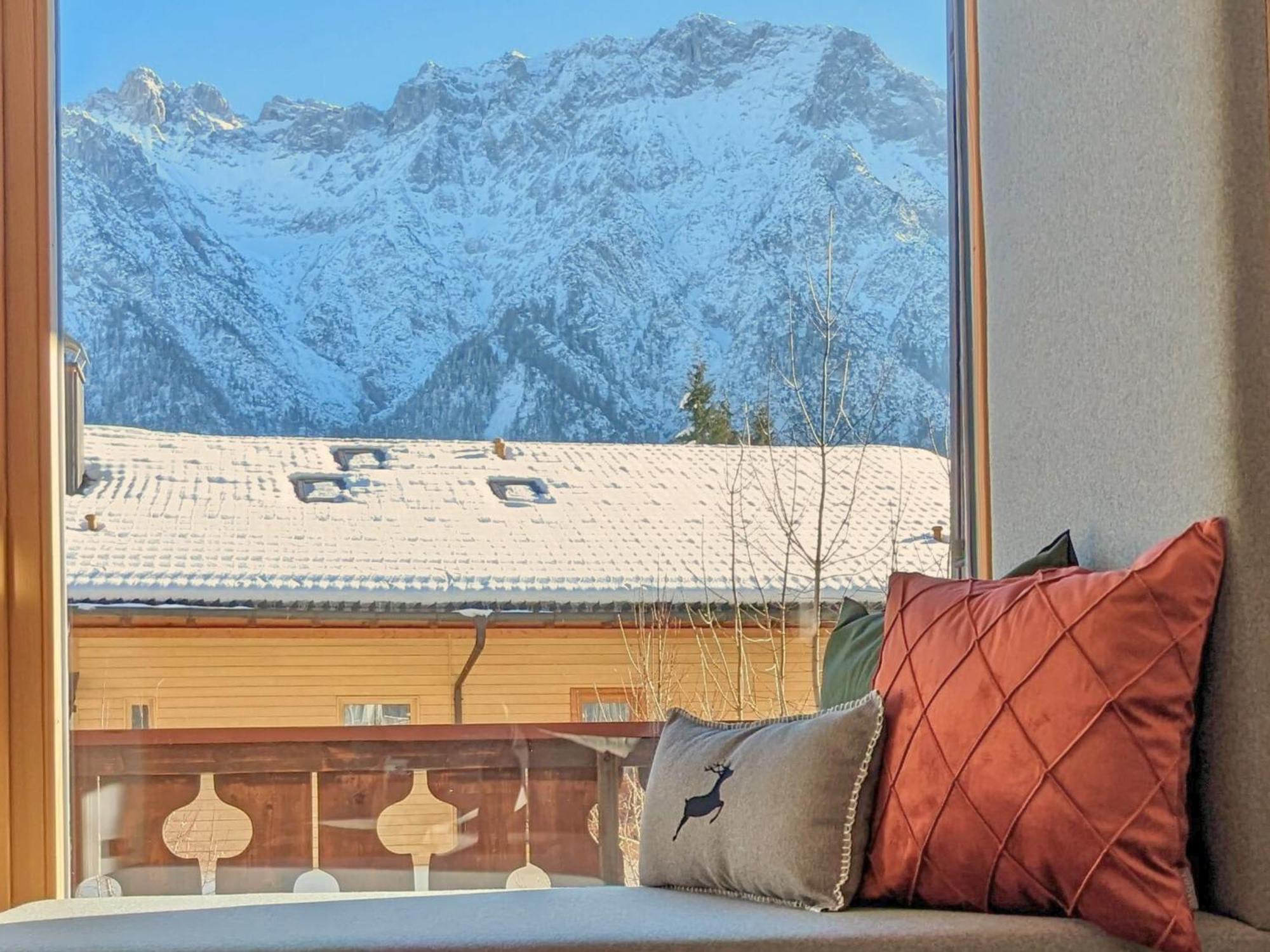 Apartamento Karwendelsuite - 5 Sterne Mit Bestem Bergblick, Zentrumsnah & Ruhig Gelegen, Familienfreundlich Mittenwald